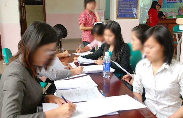 Phóng viên tìm đến 1 trung tâm giới thiệu việc làm để vạch trần thủ đoạn lừa đảo