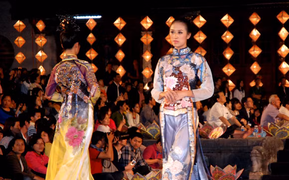 Cố đô Huế ngập tràn sắc màu văn hóa ảnh 7