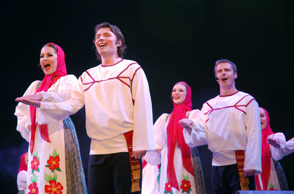 Cố đô Huế ngập tràn sắc màu văn hóa ảnh 10