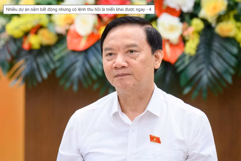 Phó Chủ tịch Quốc hội Nguyễn Khắc Định phát biểu tại phiên họp
