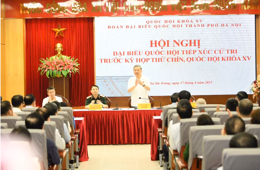 Tổng Bí thư Tô Lâm cùng các ĐBQH tiếp xúc cử tri Hà Nội