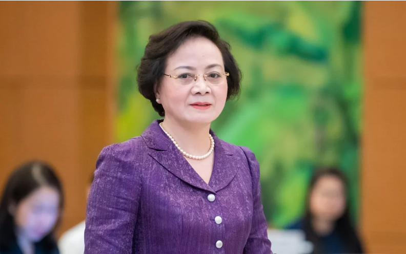 Bộ trưởng Bộ Nội vụ Phạm Thị Thanh Trà báo cáo tại phiên họp