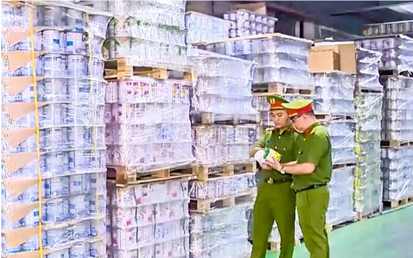 Nhiều sản phẩm dinh dưỡng dạng sữa bột được phát hiện là hàng giả (Ảnh minh họa) Nhiều sản phẩm dinh dưỡng dạng sữa bột được phát hiện là hàng giả (Ảnh minh họa)