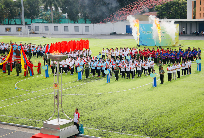 ...đánh dấu bắt đầu những ngày tranh tài sôi nổi của Hội thao Công an Thủ đô 2025 ...đánh dấu bắt đầu những ngày tranh tài sôi nổi của Hội thao Công an Thủ đô 2025