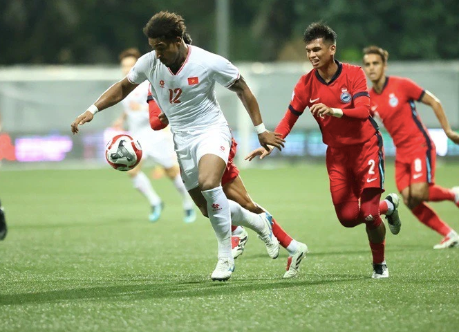 Nguyễn Xuân Son từng trải nghiệm sân cỏ nhân tạo Jalan Besar của Singapore khi đấu Cúp C1 châu Á 2024/25 lẫn ASEAN Cup 2024 Nguyễn Xuân Son từng trải nghiệm sân cỏ nhân tạo Jalan Besar của Singapore khi đấu Cúp C1 châu Á 2024/25 lẫn ASEAN Cup 2024