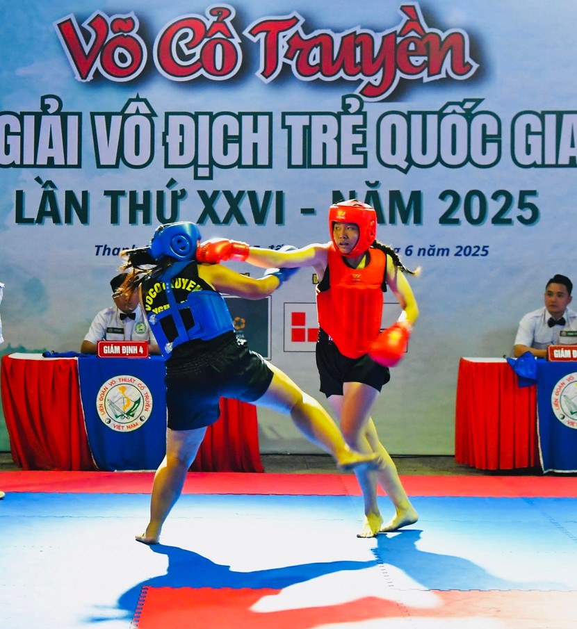 Hơn 800 vận động viên đến từ 35 tỉnh, thành, ngành trên cả nước cùng nhau tranh tài Hơn 800 vận động viên đến từ 35 tỉnh, thành, ngành trên cả nước cùng nhau tranh tài