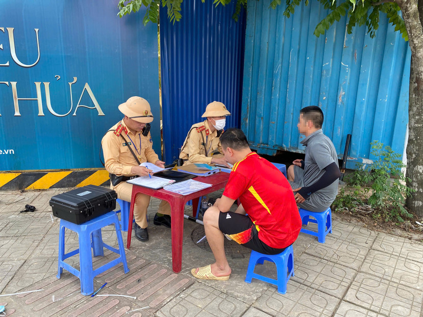 Việc xử lý sẽ tiến hành song song cả lái xe và chủ xe, đồng thời kết hợp tuyên truyền, vận động, không để vi phạm tái diễn