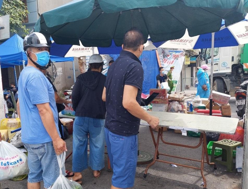 Bộ Y tế yêu cầu các chợ đầu mối phải tạo mã QR để kiểm dịch người vào