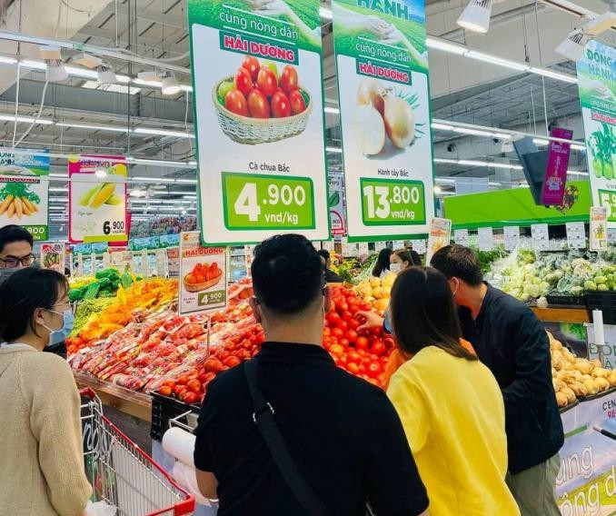 Siêu thị chung tay "giải cứu" nông sản Hải Dương