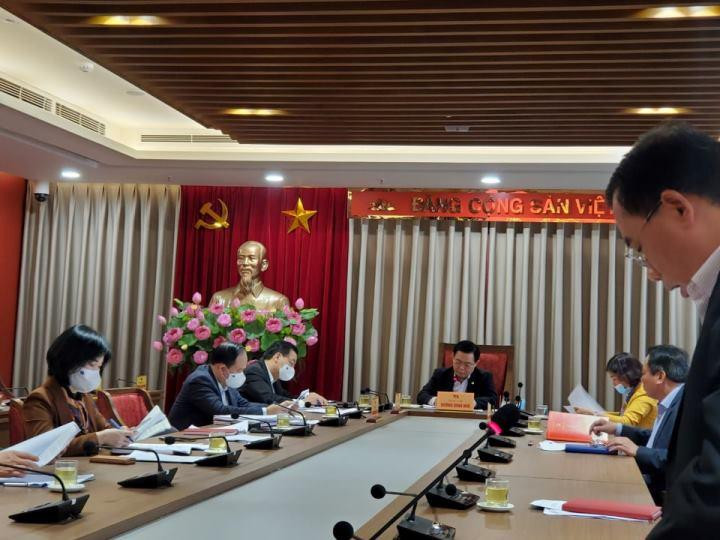 Bí thư Thành ủy Hà Nội Vương Đình Huệ yêu cầu đảm bảo vaccine Covid-19 cho toàn bộ người dân Thủ đô