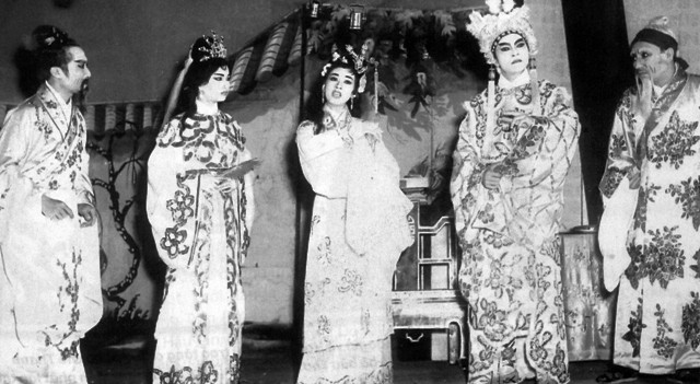 Với 2.000 bài vọng cổ và 70 kịch bản, đến nay, sức ảnh hưởng của soạn giả Viễn Châu rất to lớn.