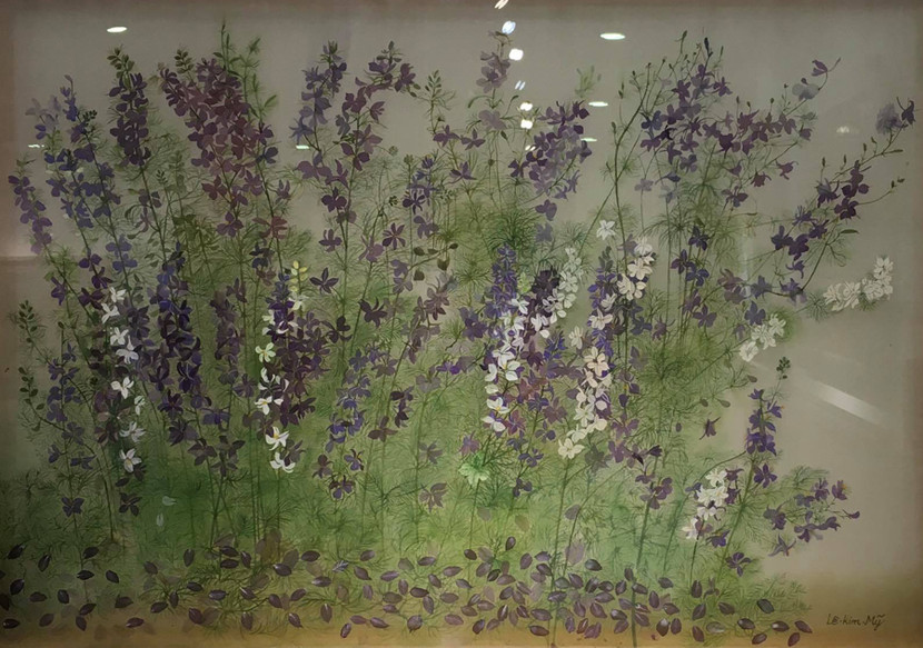 Tranh lụa "Hoa violet" của họa sĩ Lê Kim Mỹ Tranh lụa "Hoa violet" của họa sĩ Lê Kim Mỹ