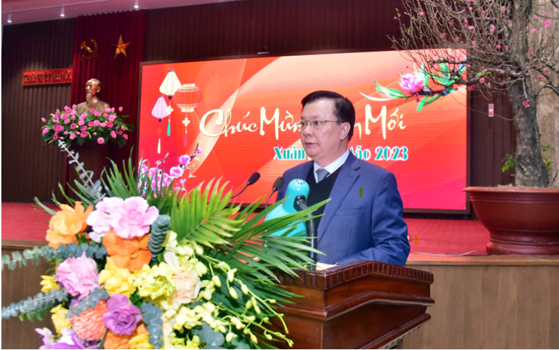 Bí thư Thành ủy Hà Nội Đinh Tiến Dũng phát biểu tại buổi gặp mặt