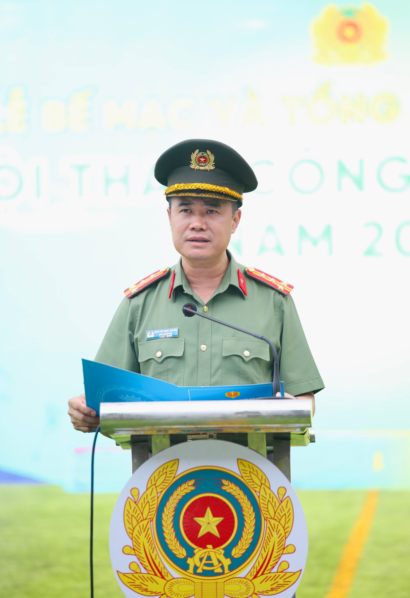 Đại tá Nguyễn Ngọc Quyền - Phó Giám đốc CATP Hà Nội, Trưởng ban tổ chức Hội thao - phát biểu bế mạc