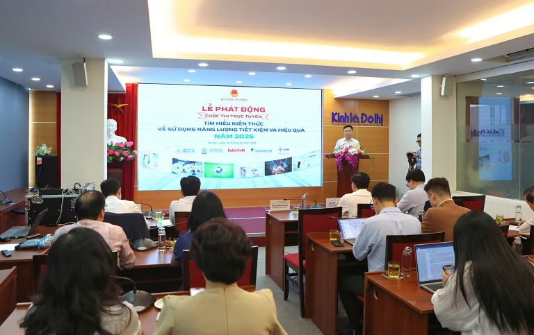 Các đại biểu dự lễ phát động cuộc thi