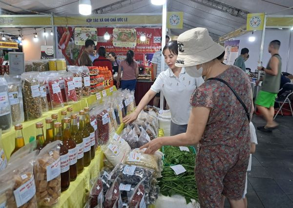 Consumer Fest – Ngày hội Tri ân Người tiêu dùng quy tụ gần 50 gian hàng