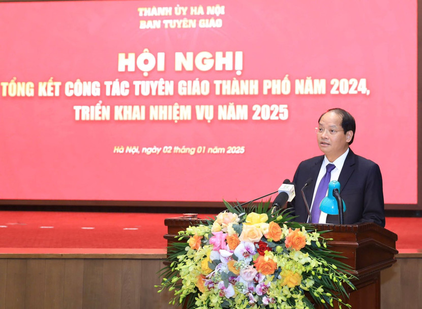 Trưởng Ban Tuyên giáo Thành ủy Hà Nội Nguyễn Doãn Toản phát biểu tại hội nghị