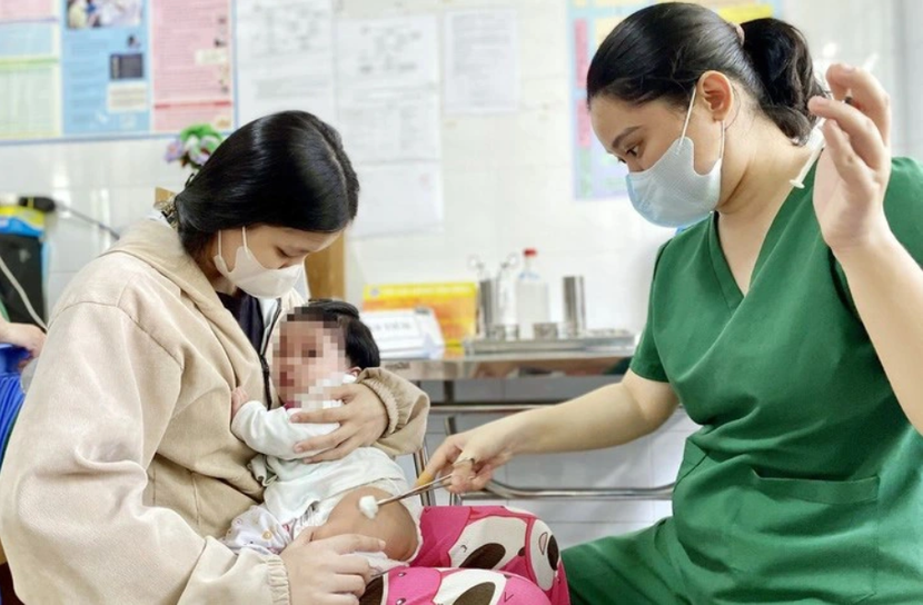 Tiêm vaccine sởi cho trẻ em Tiêm vaccine sởi cho trẻ em