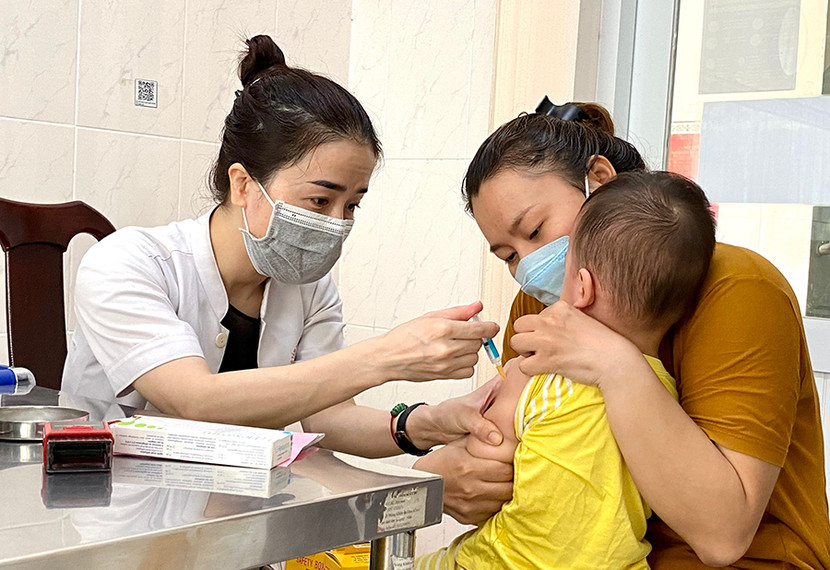 Tiêm vaccine sởi là biện pháp hiệu quả để phòng bệnh