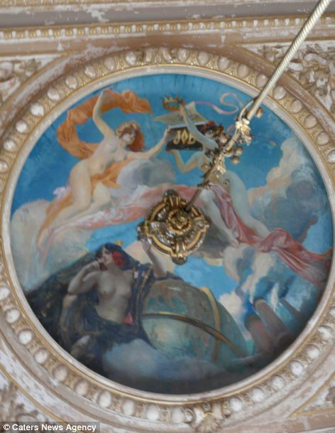 Pháp rao bán lâu đài của nàng Cinderella ảnh 6 Pháp rao bán lâu đài của nàng Cinderella ảnh 6