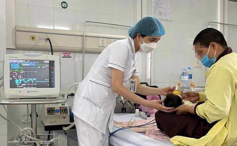 Bé V. được điều trị tại Bệnh viện Đa khoa Đông Anh Bé V. được điều trị tại Bệnh viện Đa khoa Đông Anh