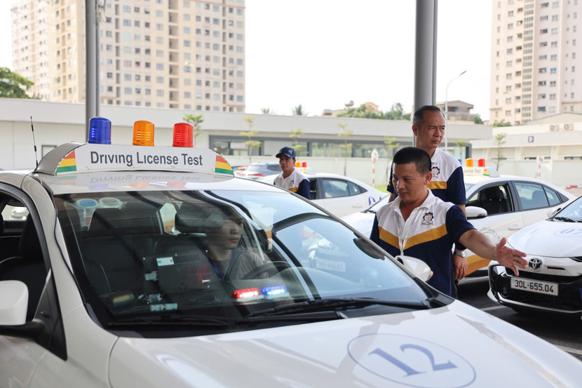 Công tác sát hạch lái xe sẽ được Phòng CSGT đẩy mạnh để giải quyết các hồ sơ tồn đọng trong thời gian chờ chuyển giao từ Bộ GTVT về Bộ Công an