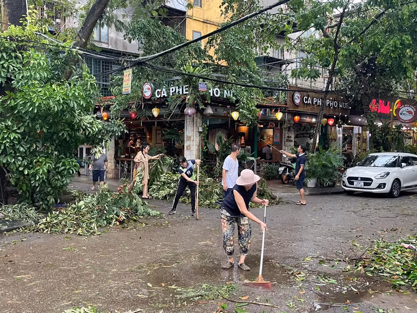 Tinh thần trách nhiệm của nhân dân là đáng ghi nhận Tinh thần trách nhiệm của nhân dân là đáng ghi nhận