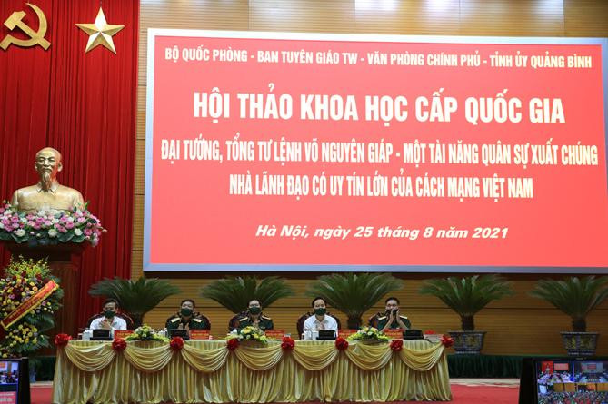 Hội thảo diễn ra sáng ngày 25/8. Ảnh: Nhật Nam