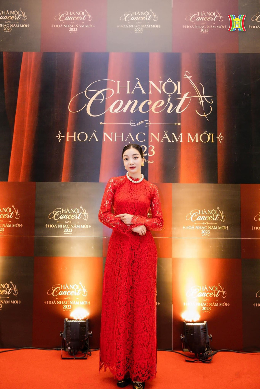 Ca sĩ Phạm Thu Hà