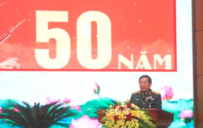 Thượng tướng Lê Huy Vịnh - Thứ trưởng Bộ Quốc phòng, Trưởng ban Chỉ đạo phát biểu khai mạc hội thảo. Thượng tướng Lê Huy Vịnh - Thứ trưởng Bộ Quốc phòng, Trưởng ban Chỉ đạo phát biểu khai mạc hội thảo.