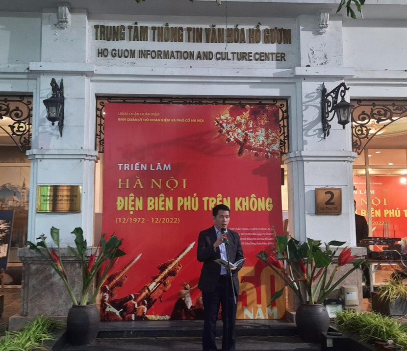 Chủ tịch UBND Quận Hoàn Kiếm Phạm Tuấn Long phát biểu khai mạc chương trình