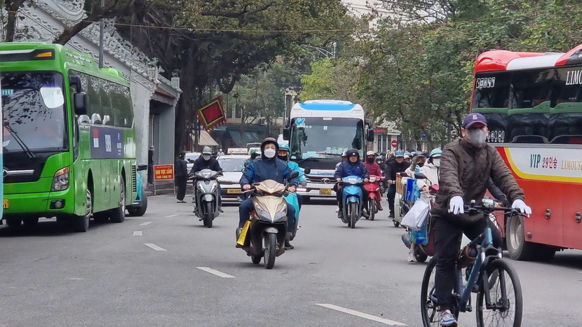 Việc cấm xe từ 16 trở lên lưu thông vào hồ Hoàn Kiếm và phố đi bộ nhận được sự đồng tình của người dân Việc cấm xe từ 16 trở lên lưu thông vào hồ Hoàn Kiếm và phố đi bộ nhận được sự đồng tình của người dân