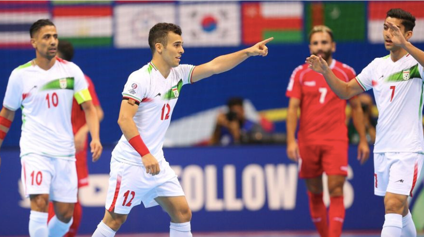 Đương kim vô địch Iran thể hiện sức mạnh khi là đội có thành tích tốt nhất vòng bảng Đương kim vô địch Iran thể hiện sức mạnh khi là đội có thành tích tốt nhất vòng bảng