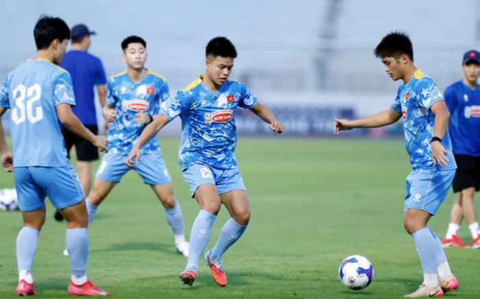 Tiền vệ Việt kiều Bulgaria Trần Thành Trung chưa đáp ứng yêu cầu chuyên môn cho chiến dịch SEA Games 33