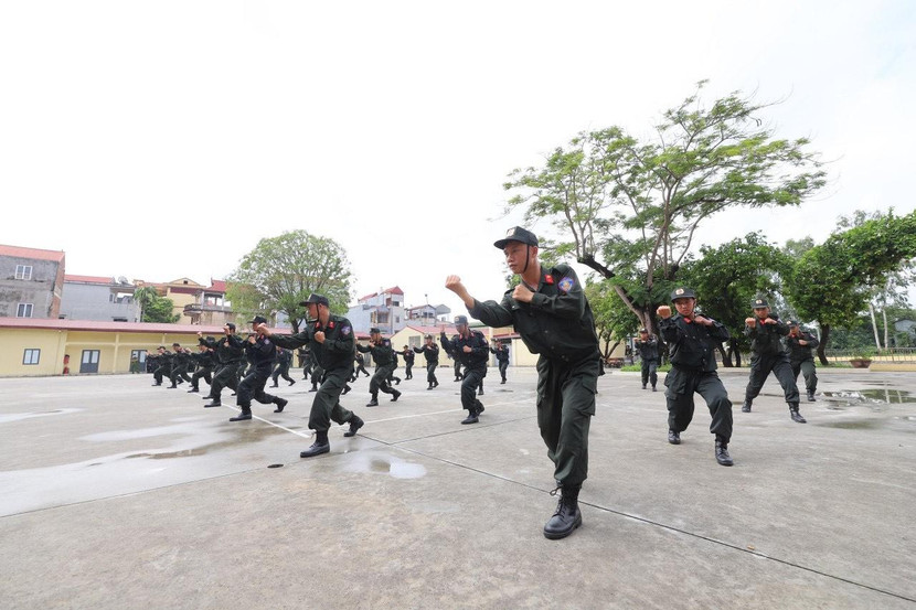 Cảnh sát cơ động "vượt nắng thắng mưa" tôi rèn nghiệp vụ ảnh 6