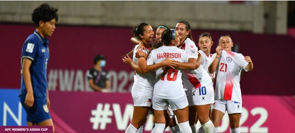 Tuyển nữ Philippines hạnh phúc với chiến thắng lịch sử trước Thái Lan, cùng 3 điểm ở Asian Cup