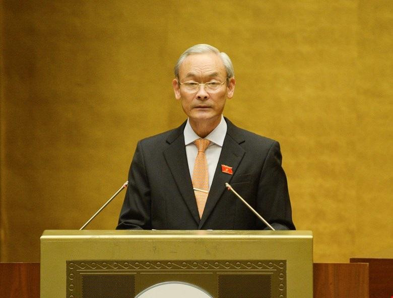 Chủ nhiệm Ủy ban Tài chính ngân sách Nguyễn Phú Cường báo cáo tại Quốc hội