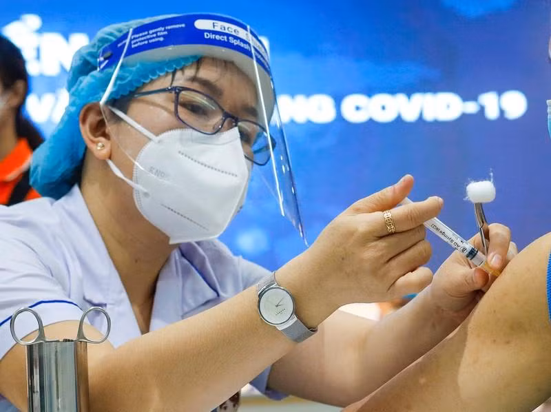 Từ tháng 11 tới sẽ triển khai tiêm vaccine cho trẻ 12-17 tuổi trên toàn quốc