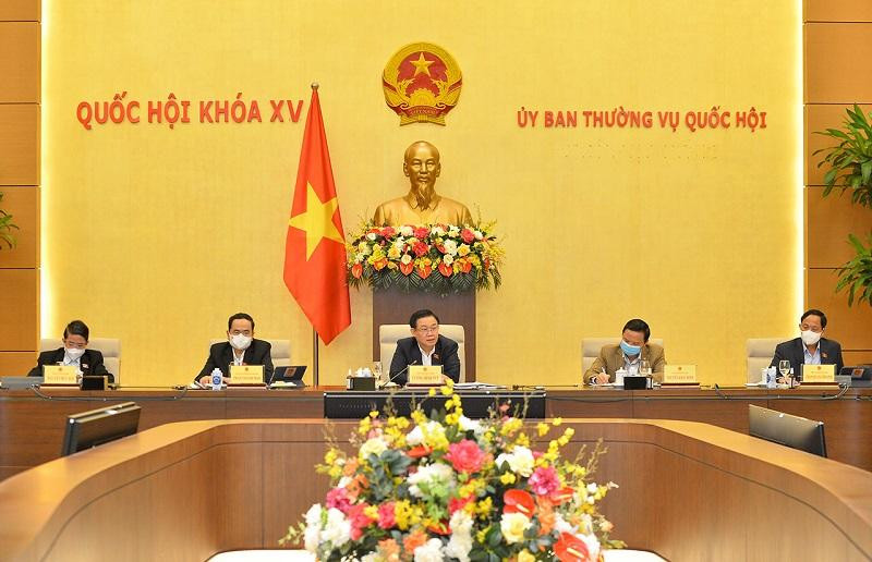 Chủ tịch Quốc hội Vương Đình Huệ phát biểu tại buổi làm việc