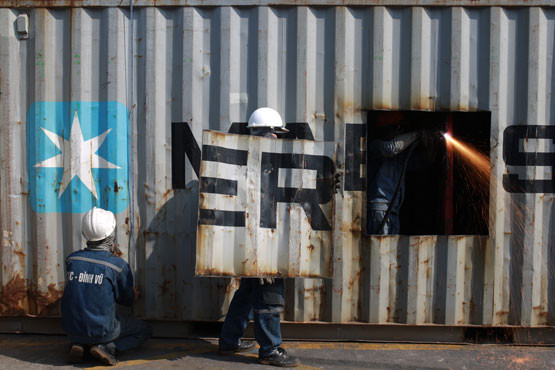 Giải Nhất chủ đề "Ô vuông" của tác giả Đỗ Bá Hưng. Giải Nhất chủ đề "Ô vuông" của tác giả Đỗ Bá Hưng.