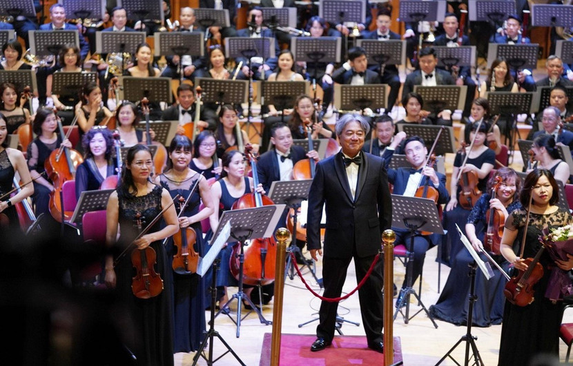 Dàn nhạc Giao hưởng Việt Nam cùng nhạc trưởng Honna Tetsuji sẽ biểu diễn trong chương trình "Là con gái để tỏa sáng"
