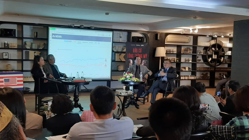 Quang cảnh buổi nói chuyện