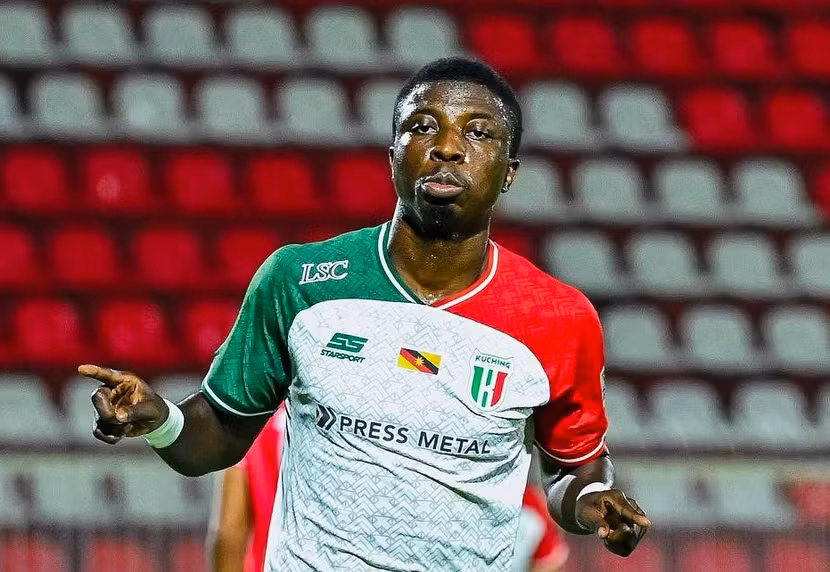 Jordan Mintah ăn mừng hat-trick giúp Kuching City thắng Kelantan 3-0 hôm 26-2