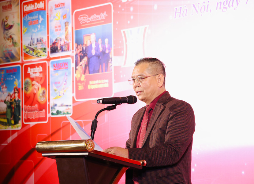 đồng chí Tô Quang Phán - Ủy viên Ban Thường vụ Hội Nhà báo Việt Nam, Chủ tịch Hội Nhà báo TP Hà Nội, phát biểu khai mạc