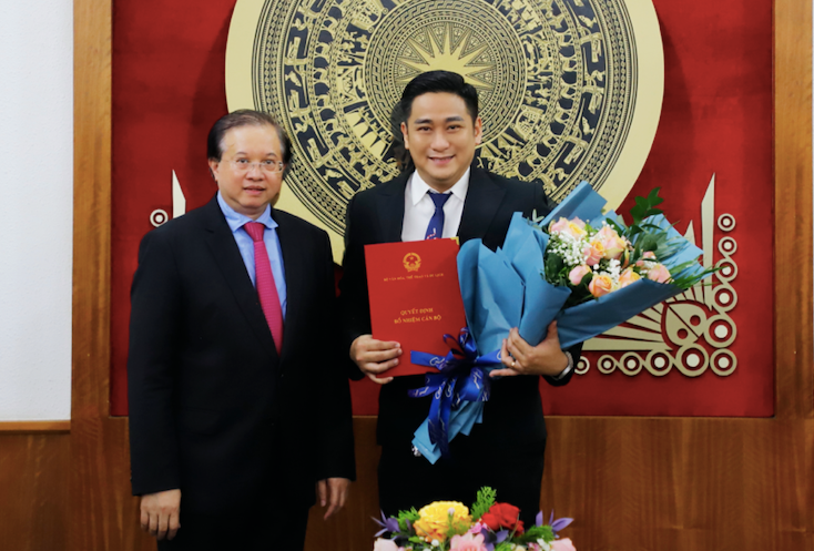 Diễn viên Minh Tiệp nhận quyết định làm Phó Giám đốc Trường quay Cổ Loa từ ngày 1/12/2023.