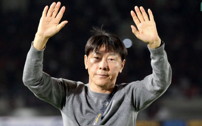 HLV Shin Tae-yong chờ nhận tiền bồi thường rồi mới rời Indonesia về nước