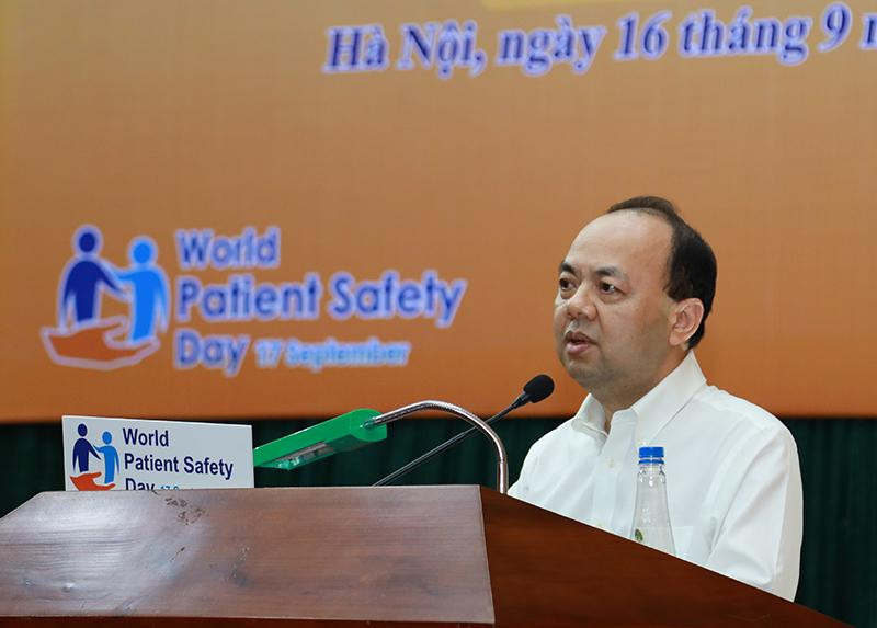 TS. Phạm Thanh Hà, Phó giám đốc Bệnh viện Răng Hàm Mặt Trung ương thông tin về tình trạng thiếu thuốc TS. Phạm Thanh Hà, Phó giám đốc Bệnh viện Răng Hàm Mặt Trung ương thông tin về tình trạng thiếu thuốc