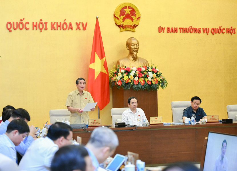 Phó Chủ tịch Quốc hội Nguyễn Đức Hải điều hành phiên thảo luận