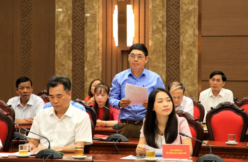 Đại diện Hội Nông dân huyện Hoài Đức phát biểu ý kiến tại buổi đối thoại Đại diện Hội Nông dân huyện Hoài Đức phát biểu ý kiến tại buổi đối thoại