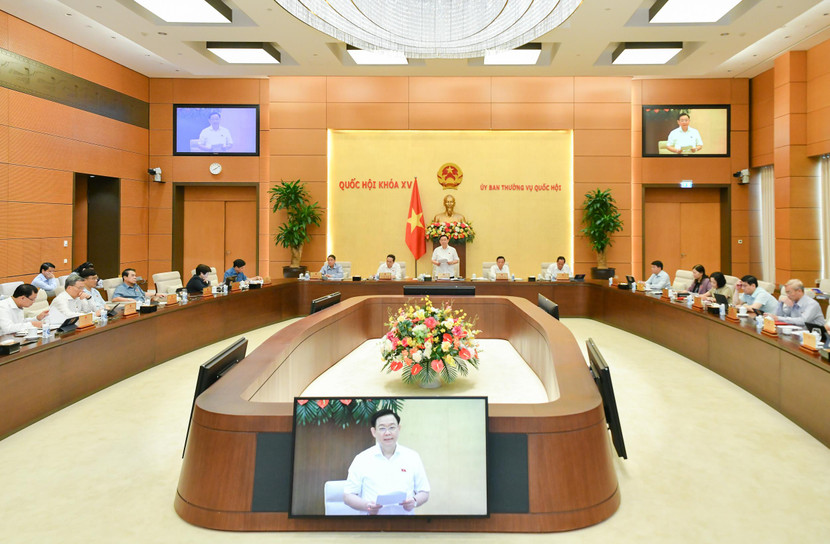 Phiên họp chuyên đề pháp luật tháng 8/2022 của UBTVQH Phiên họp chuyên đề pháp luật tháng 8/2022 của UBTVQH